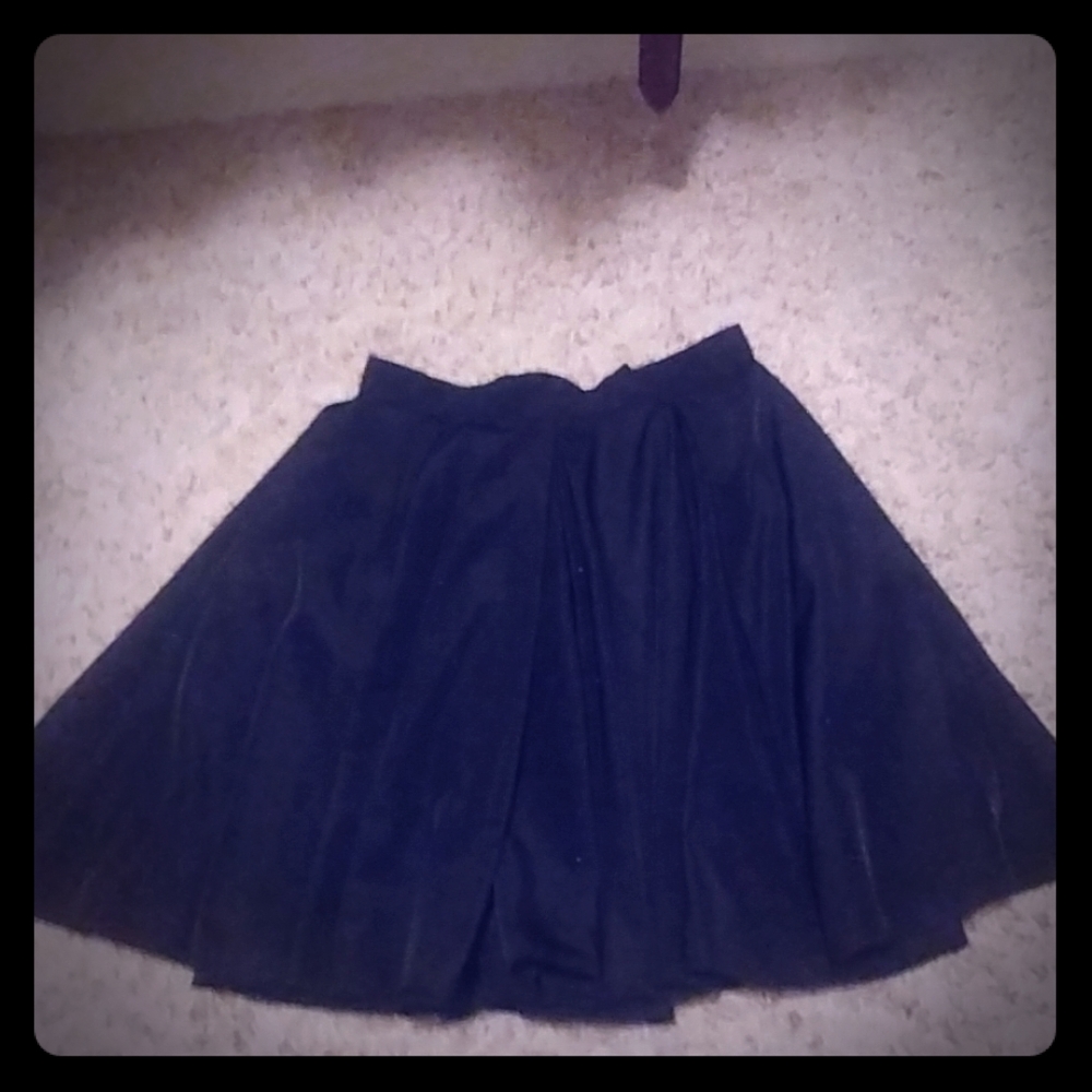 Black skirt